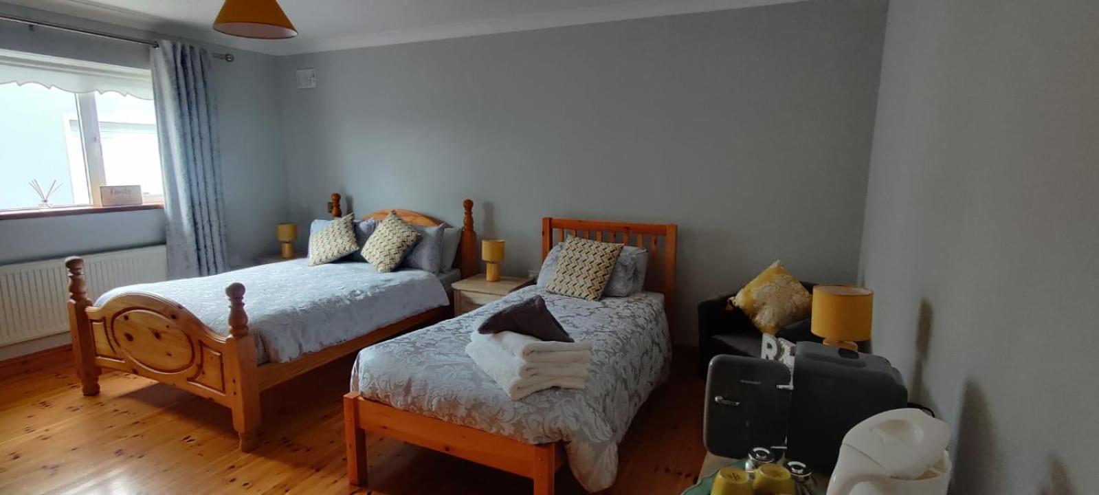 Colman House Bed & Breakfast Kilmihil Oda fotoğraf